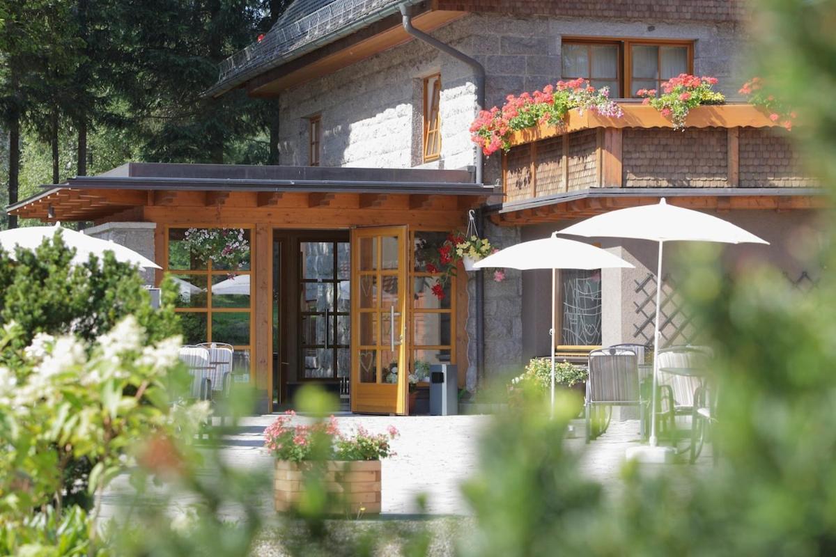 Schwarzwald Lodge Inselklause Schoenwald im Schwarzwald Exterior photo